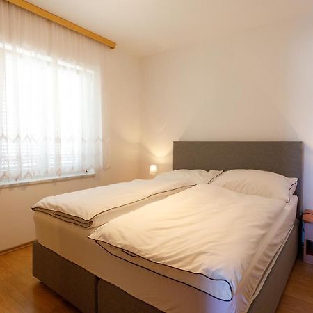 Apartments Lacic Krk Town Exterior photo